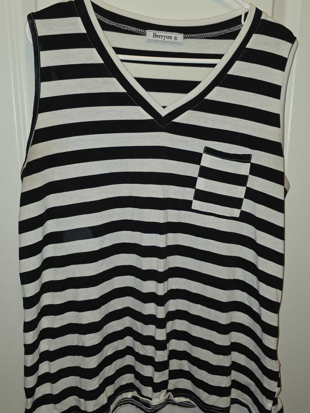 Berryou Black and White Striped V-Neck Tank